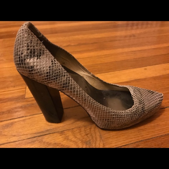 Michael Kors silver snake skin pattern block heels - Picture 8 of 8